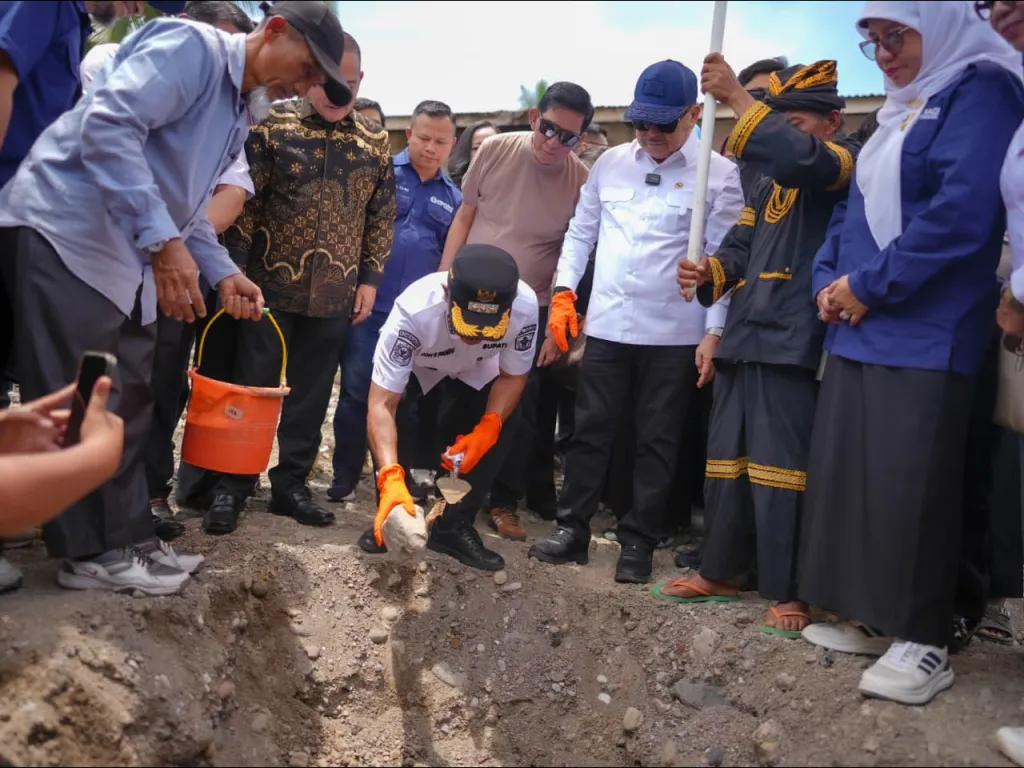 Peletakkan Batu Pertama